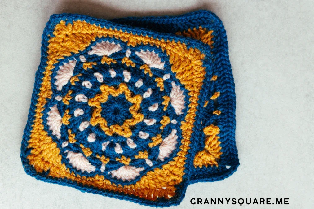 70's Unusual Granny Square — Free Retro Crochet Pattern — photo 3