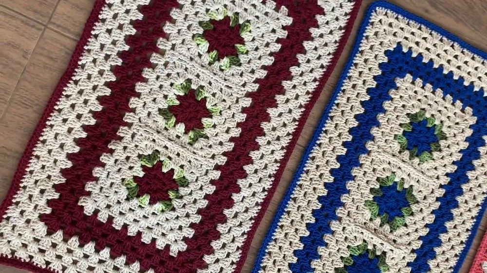 Free Crochet Rectangle Rug Pattern for Cozy Floor Decor — photo 3