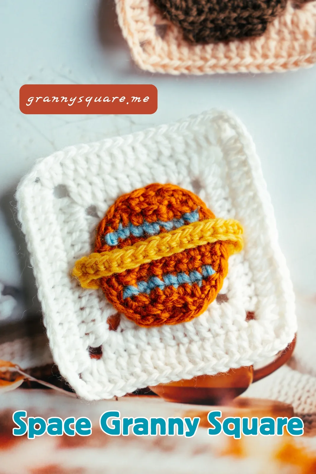 Space Granny Square: Free Crochet Pattern for a Saturn-Style Planet Motif — photo 4