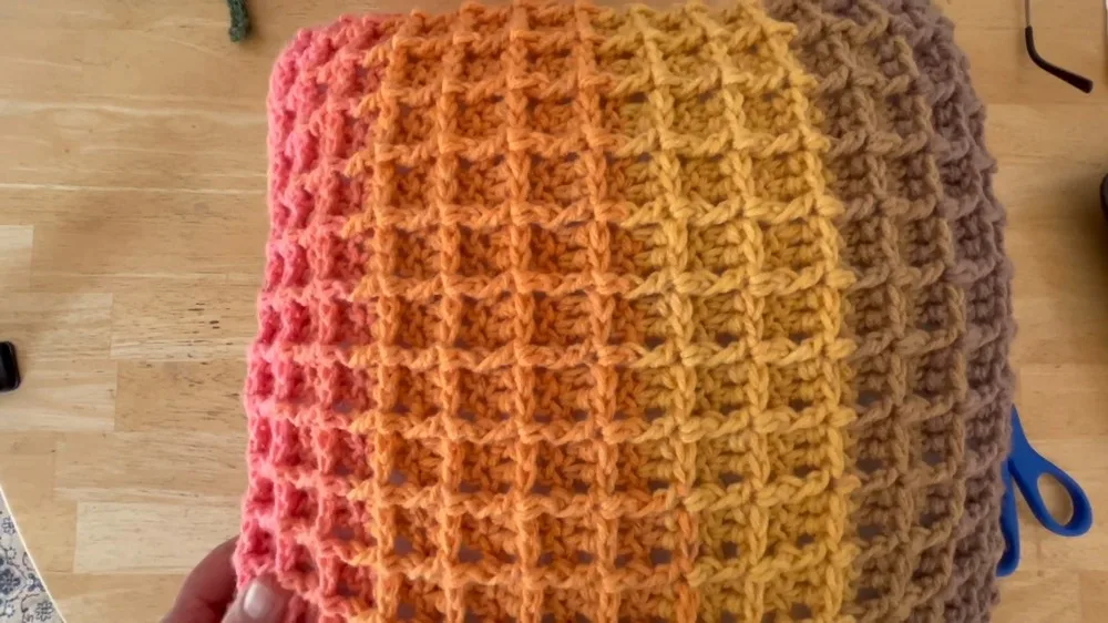 Waffle Stitch Pillow Cover: An Easy Textured Crochet Pattern — photo 2