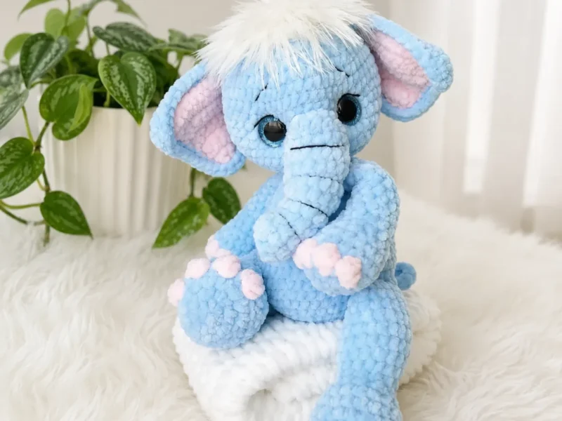 Baby Elephant Amigurumi: Free Crochet Pattern