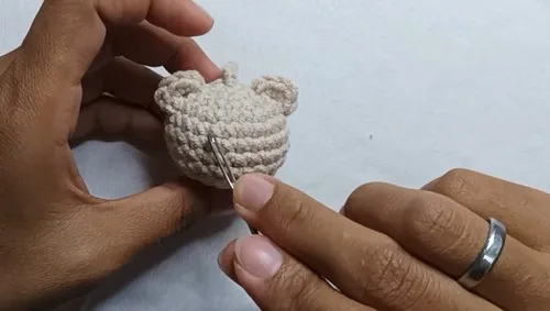 Little bear heart keychain to crochet in an afternoon — photo 2