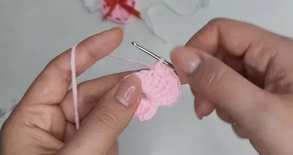 Crochet Heart With Wings Pattern: A Thoughtful Gift or Home Charm — photo 3