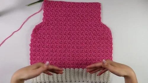 Crochet Suzette Stitch Vest: A Textured Two-Tone Layer — photo 3