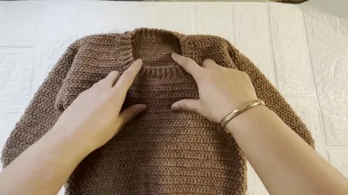 Easy crochet sweater pattern for older kids