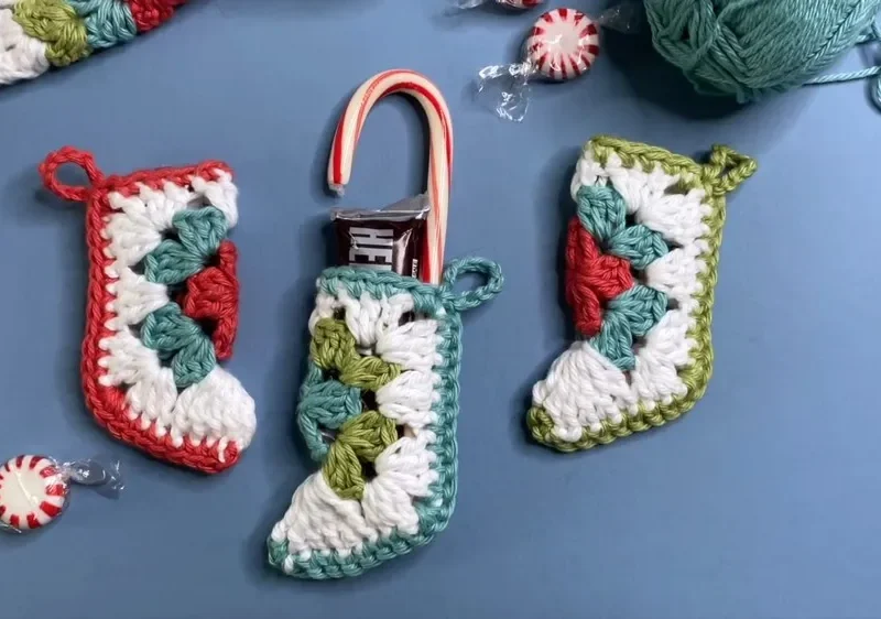 Granny square stocking pattern with a shaped toe