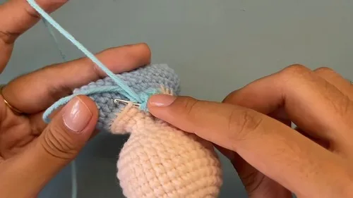 Mini ice queen amigurumi doll crochet pattern — photo 2
