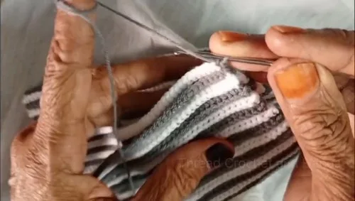 Quick spiral crochet baby beanie hat pattern