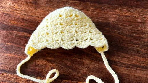 Soft and Simple Crochet Baby Bonnet Pattern for All Seasons