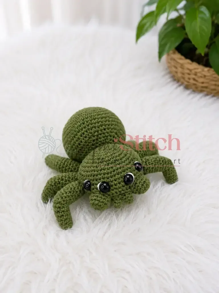 A creepy-cute spider amigurumi you can actually crochet — photo 3