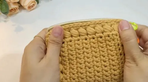 Little zippered coin purse you crochet in an evening — photo 2