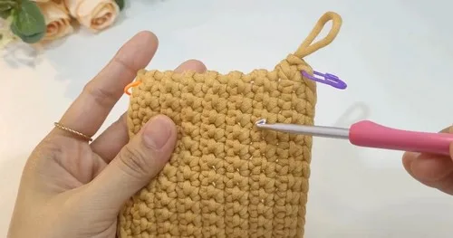 Little zippered coin purse you crochet in an evening — photo 3